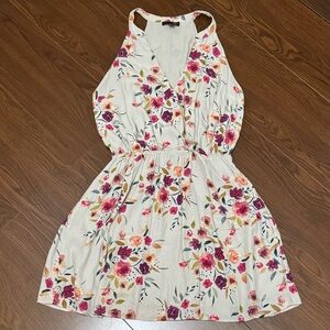 AQUA | V Neck Racerback Gray Floral Sleeveless Mini Dress Size Small